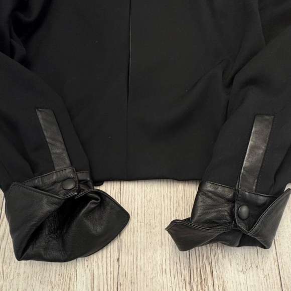 Vintage Leanto 80s Crop Blazer Tuxedo Jacket Black with Leather Detail size 5/6 - Picture 6 of 15